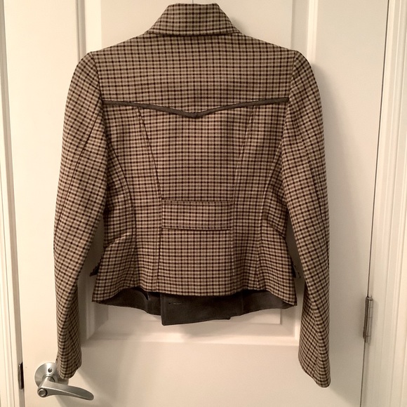 ❤️Host Pick❤️ NWT gorgeous Stile Benetton jacket - Picture 2 of 4